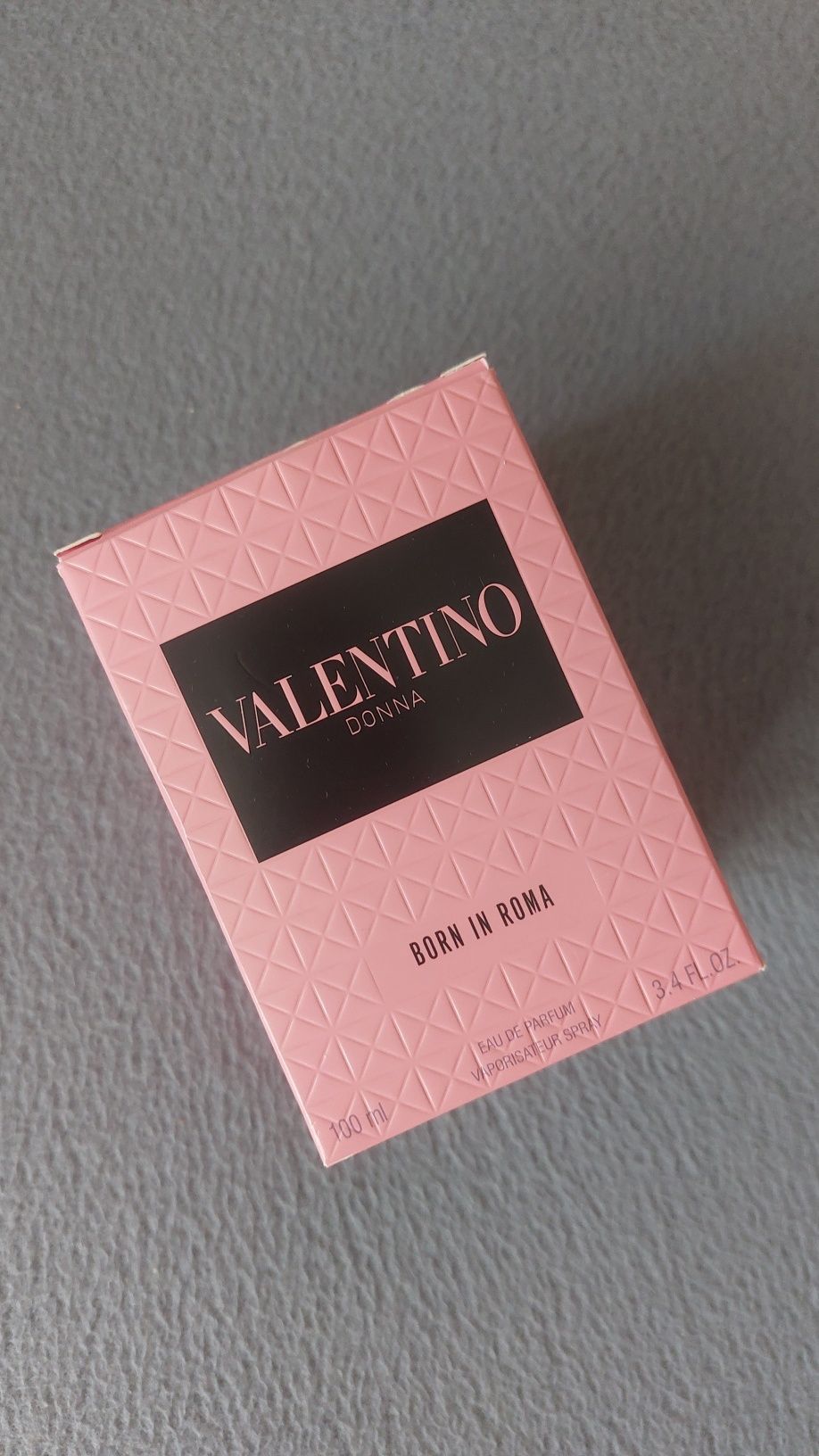 Valentino Donna Born In Roma