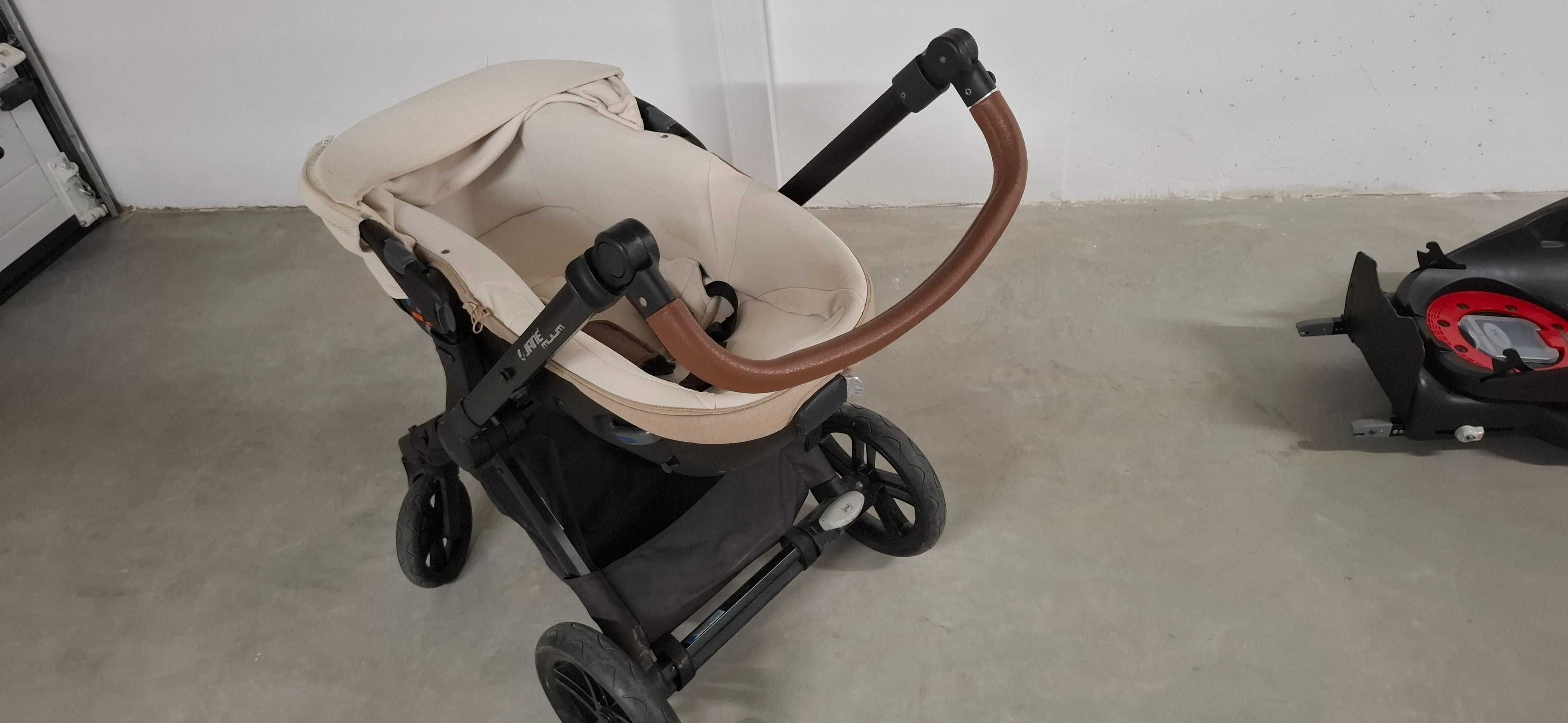 Conjunto carrinho + ovo/alcofa + isofix Jané Matrix