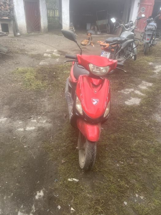 Продам Скутер 125с