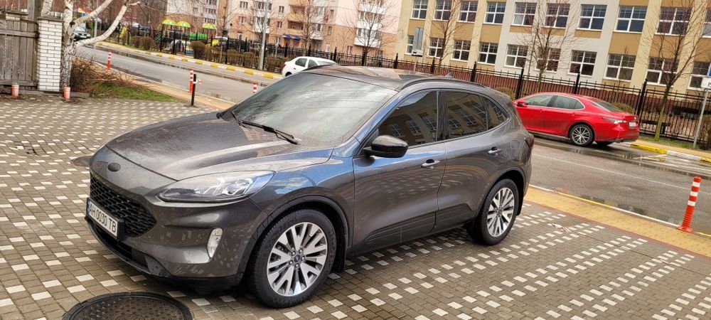 Продам Ford Escape