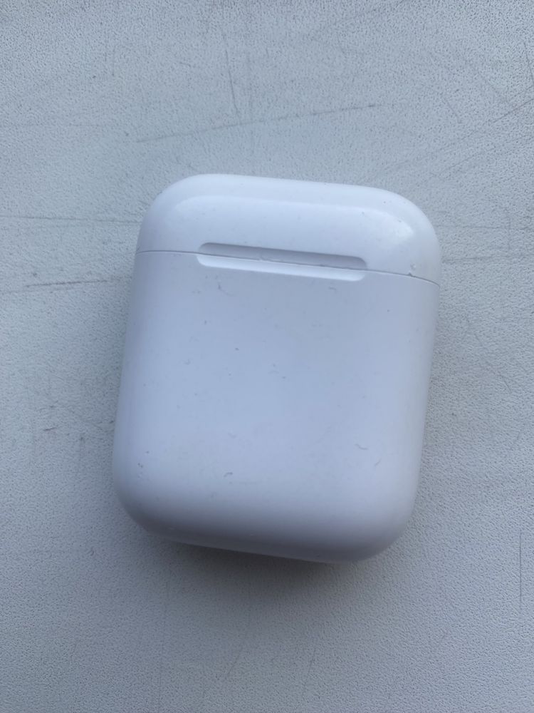 Навушники Apple AirPods with Charging Case (MV7N2) (2-е покоління)