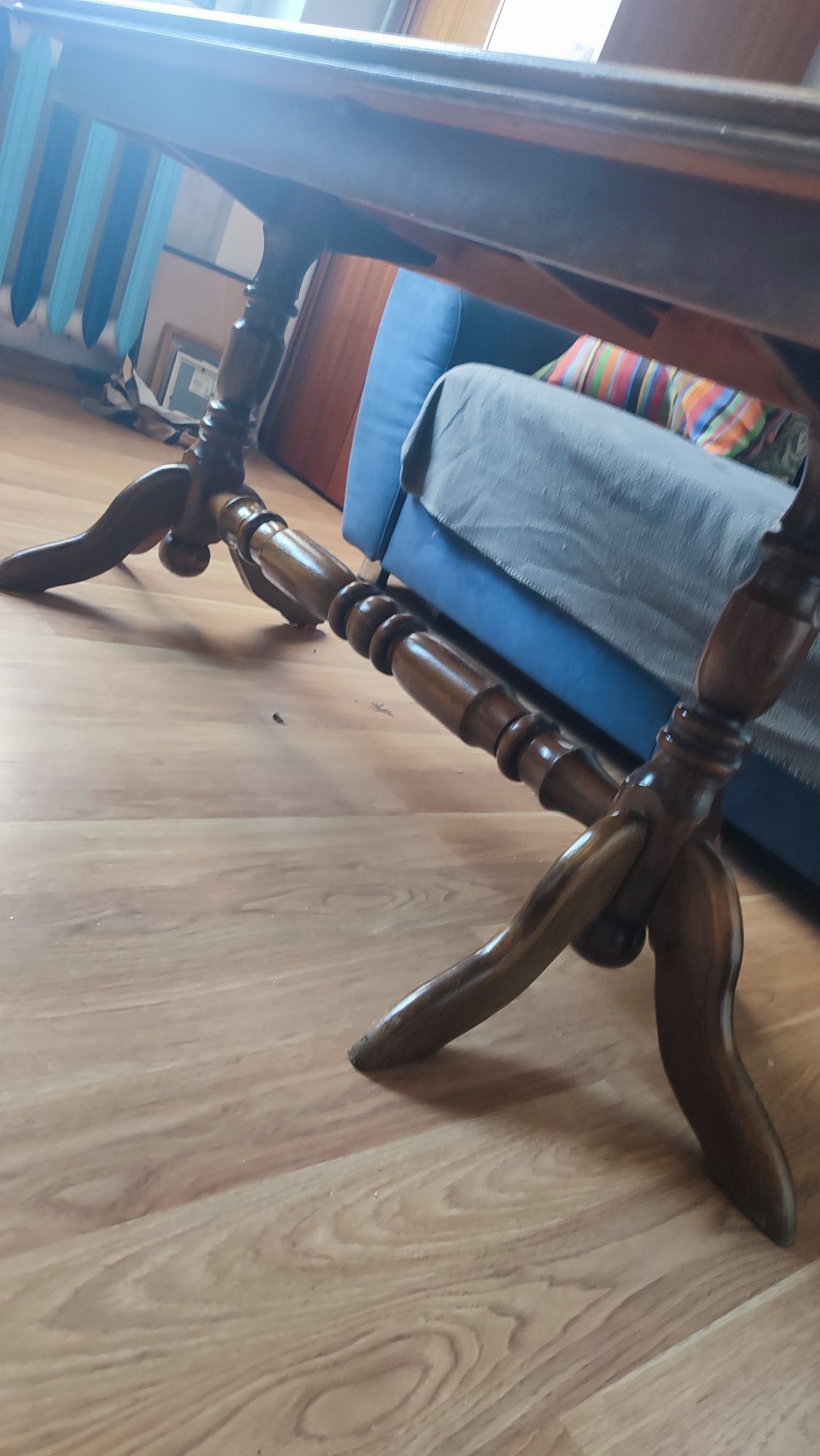 Stół drewniany RZOKLADANYstary po babci