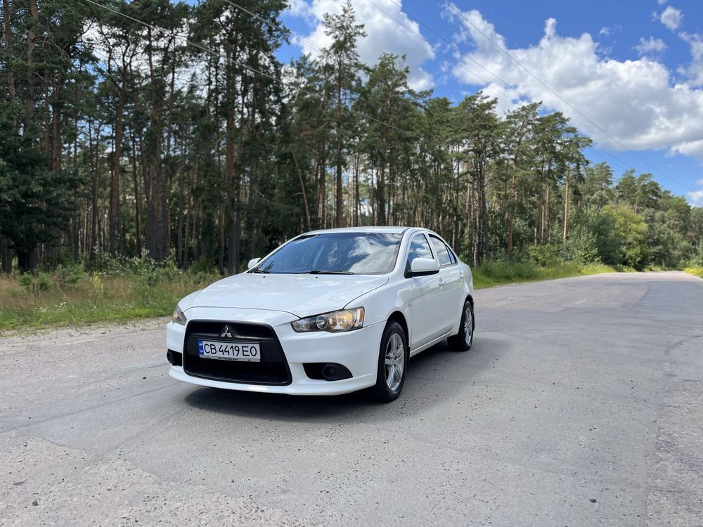 Продам автомобіль Mitsubishi Lancer
