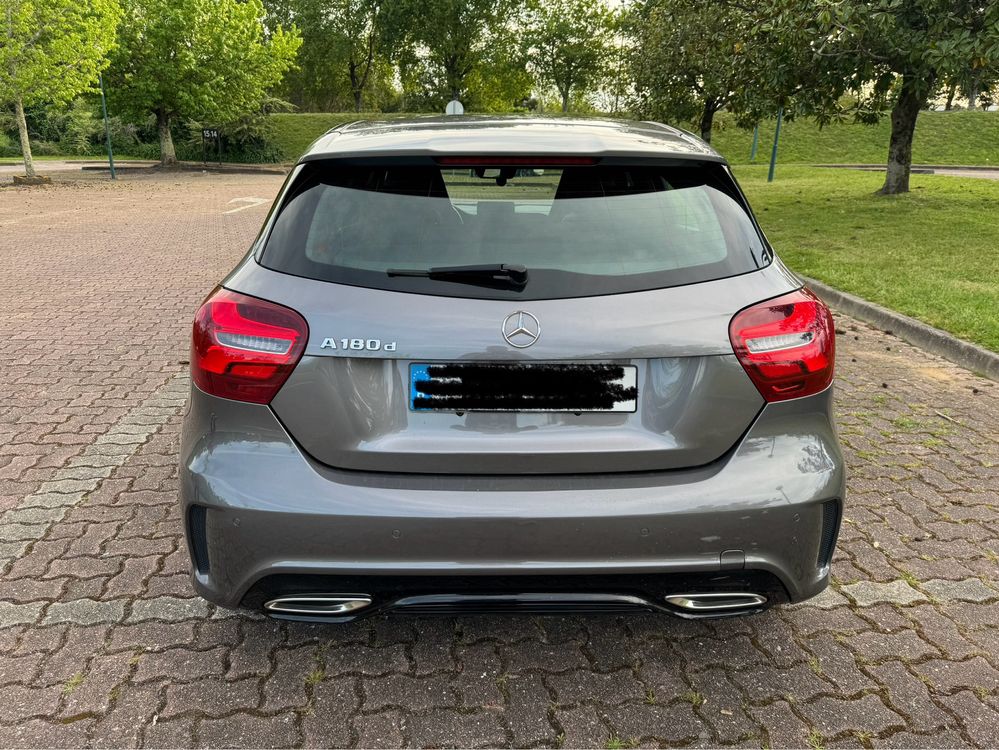 Mercedes Benz A180d AMG line