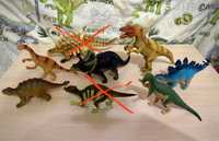 Ігрові фігурки динозаври
