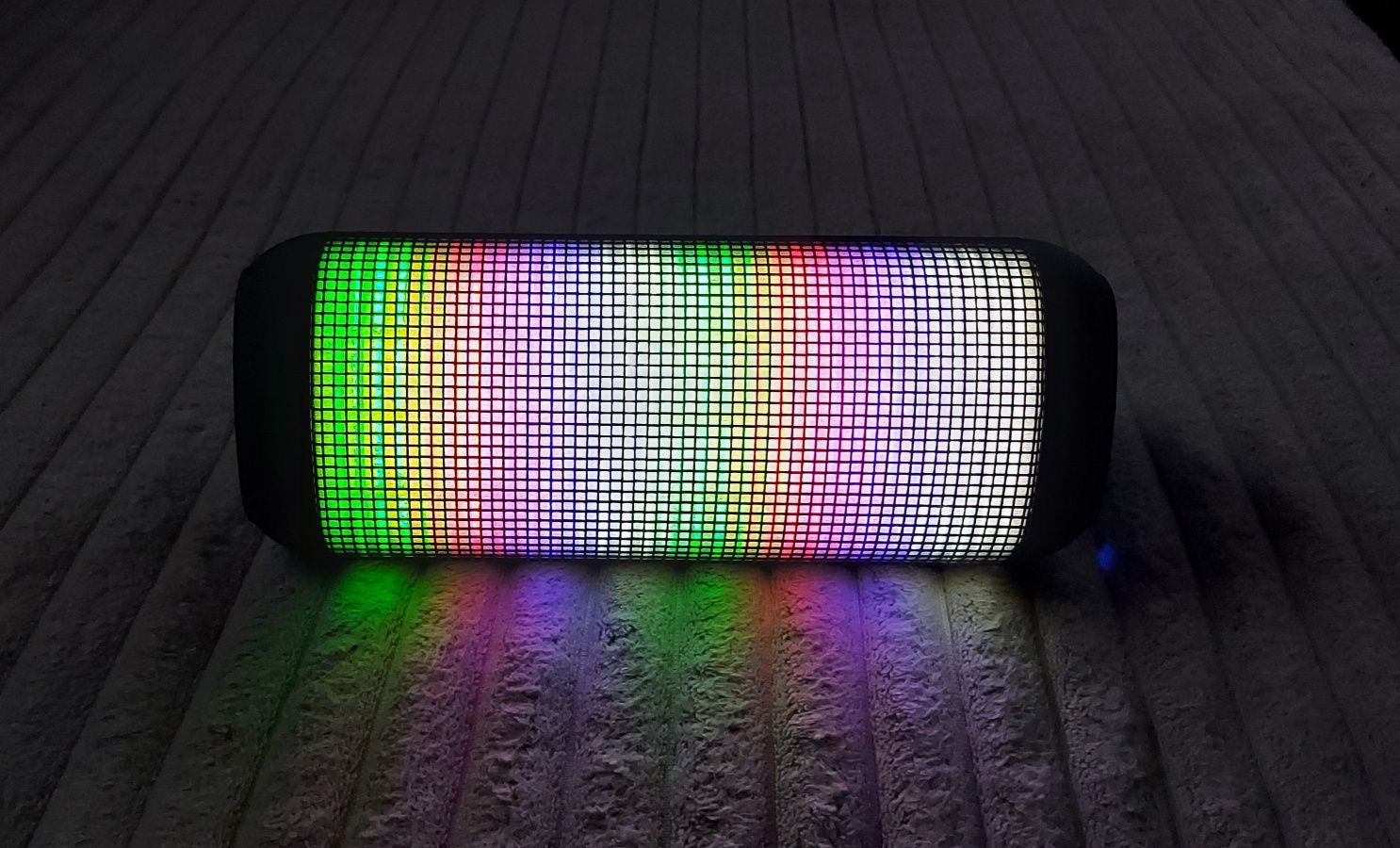 NOWY głośnik bezprzewodowy bluetooth Led
Model Pulse X2