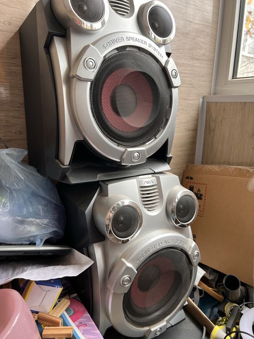 Музыкальный центр Aiwa.