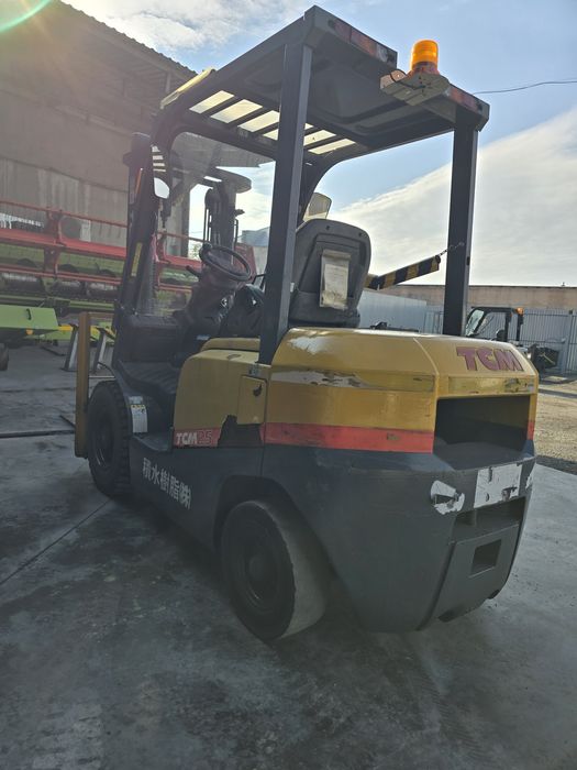 Навантажувач ТСМ 2.5 ТОННЫ грузоподъемность.