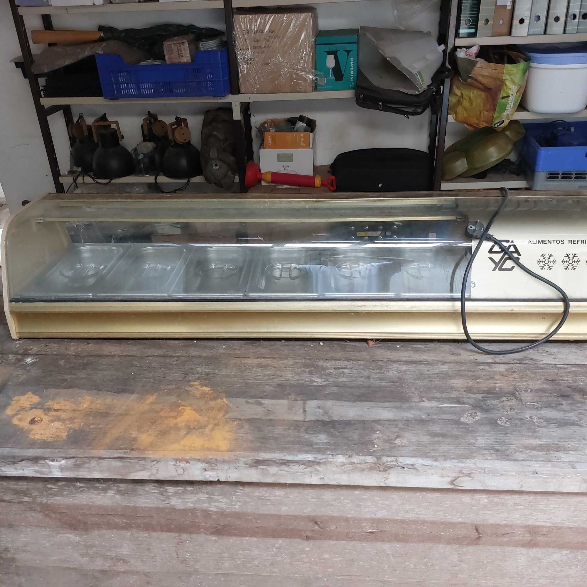 Vitrine horizontal frio positivo
