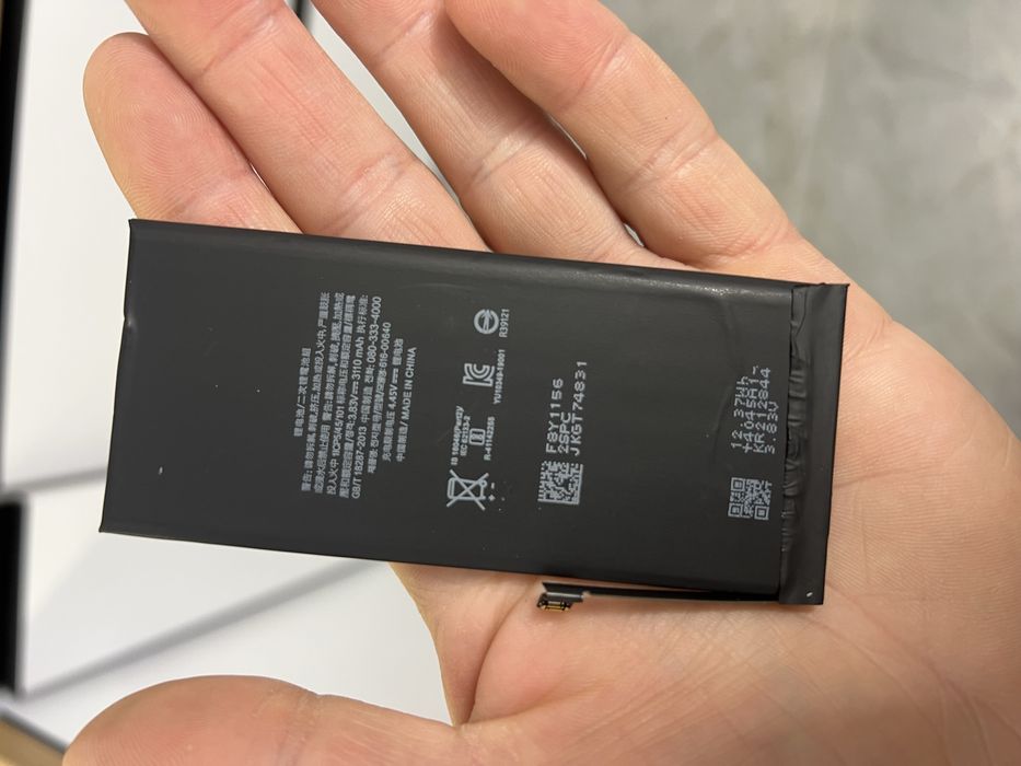 аккумулятор iPhone 4 новий та Оригінальна Батарея iPhone 11