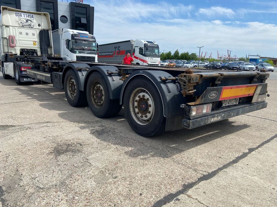 CIMC SC03  CIMC SC03 naczepa podkontenerowa pod kontener