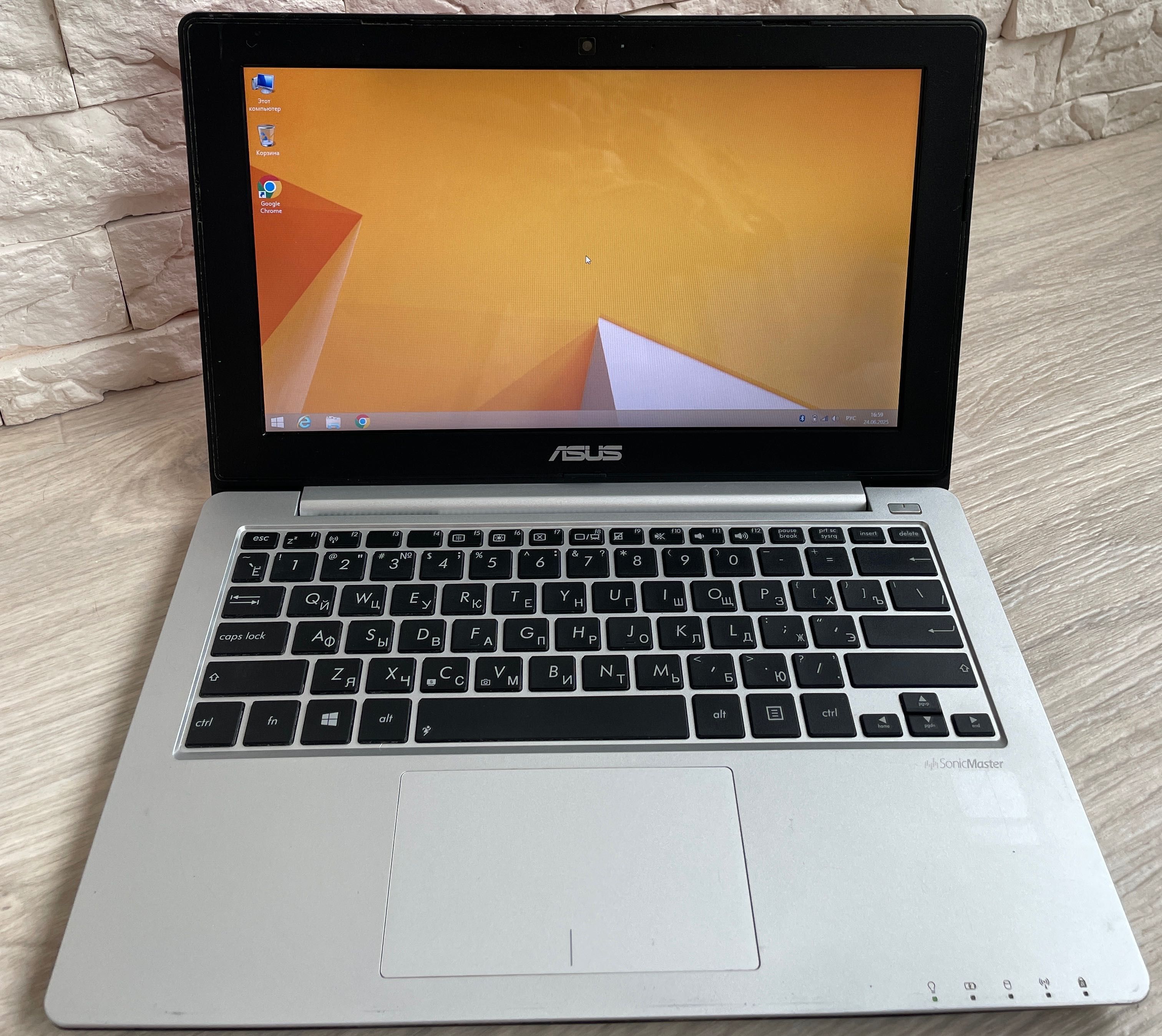 Нетбук ASUS X201E (X201E-KX041D)