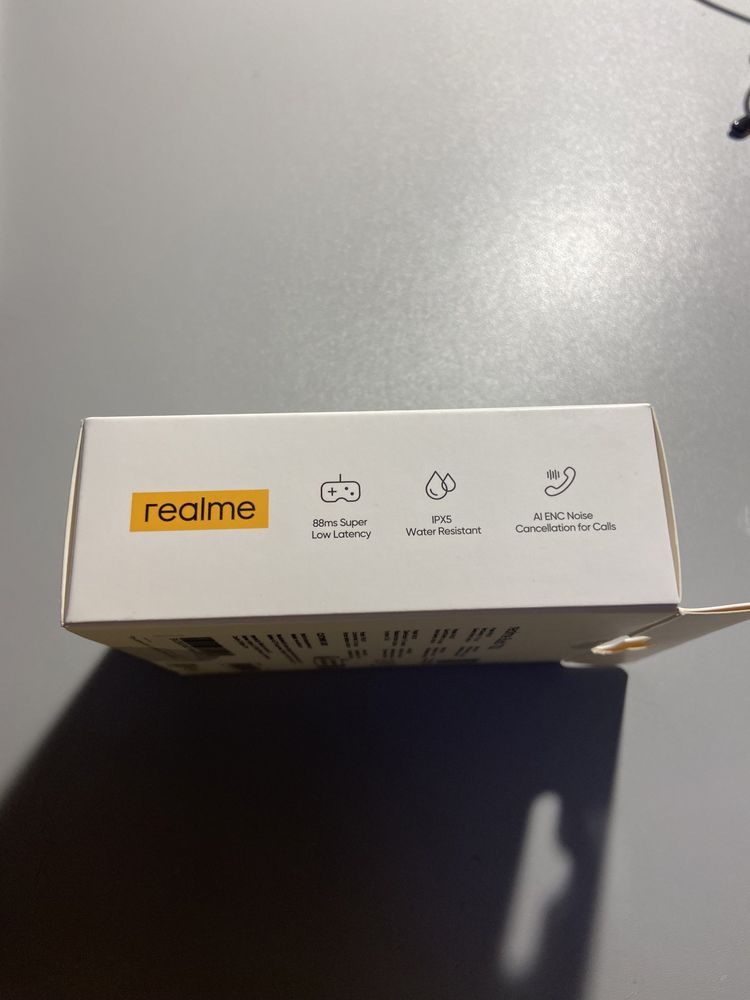 realme Buds T100