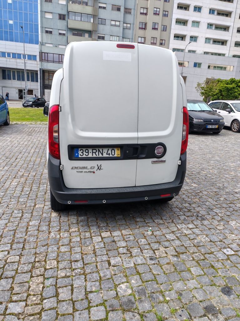 Fiat Doblo XL 1.6 caixa fibrada