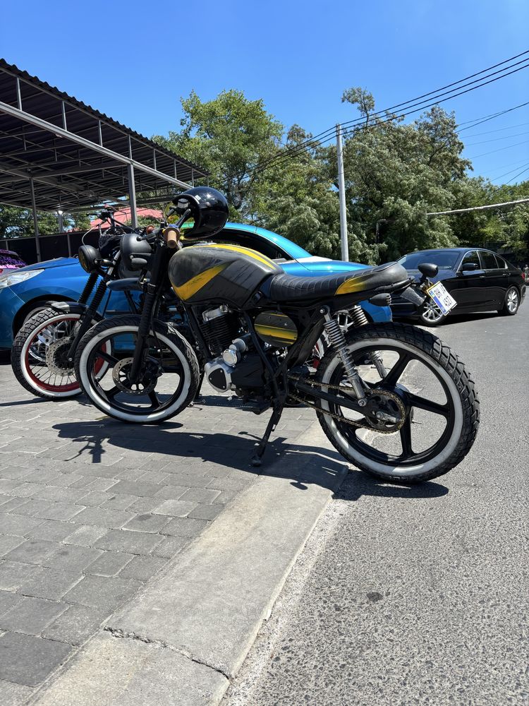 Продам мотоцикл 200 куб