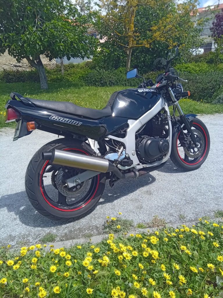 Suzuki gs500e impecável