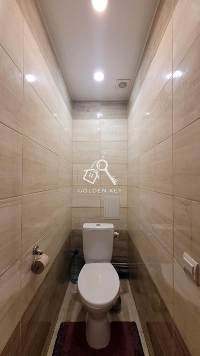 Продаж 4-кімнатної квартири на пл.Артема