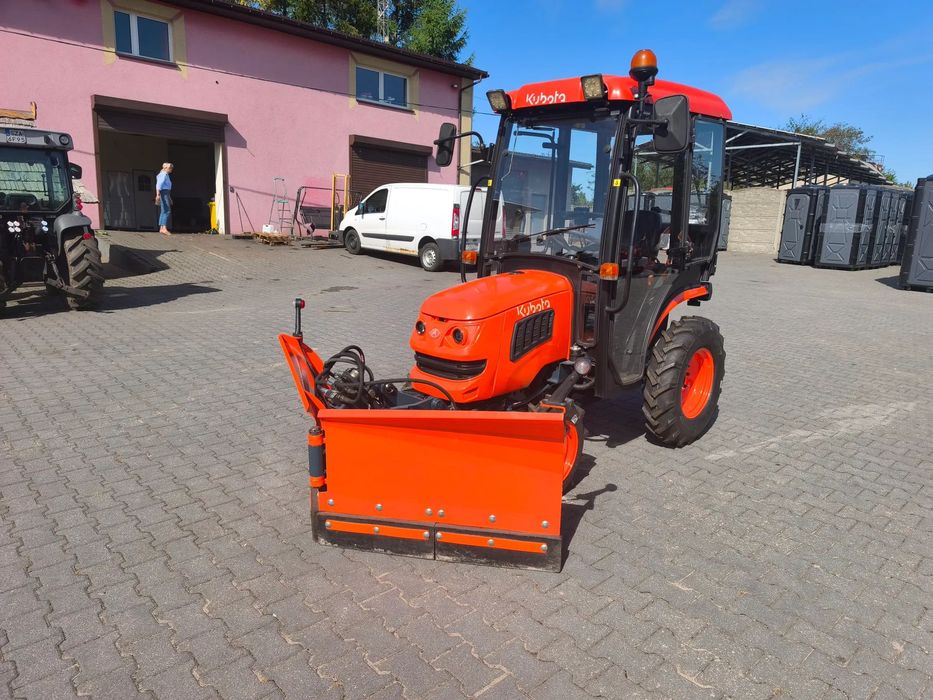 Kubota B1620 LF1630  Ciągnik Komunalny jak KUBOTA B1620 z pługiem Joystick 8 wyjść WOM