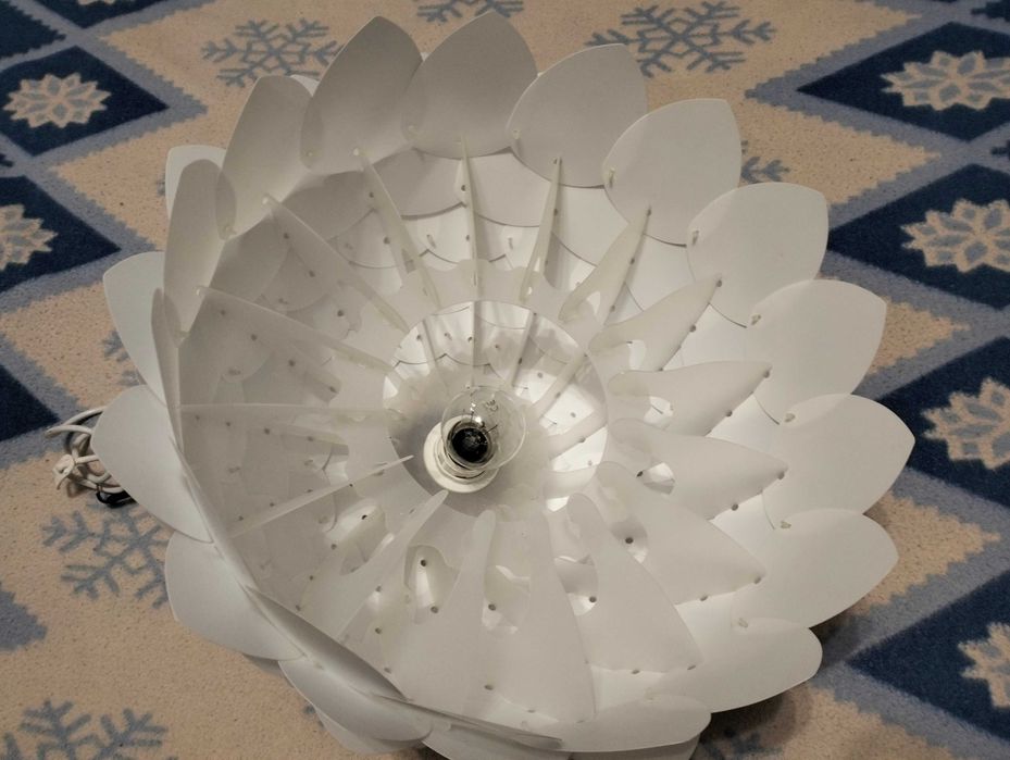 Lampa wisząca biała - kwiat.