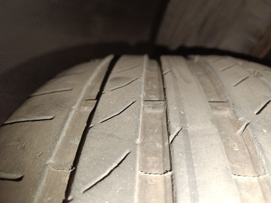 Pneus continental 225/50 R18
