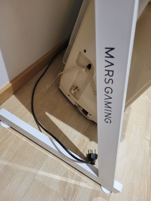 Monitor, teclado e mesa gaming