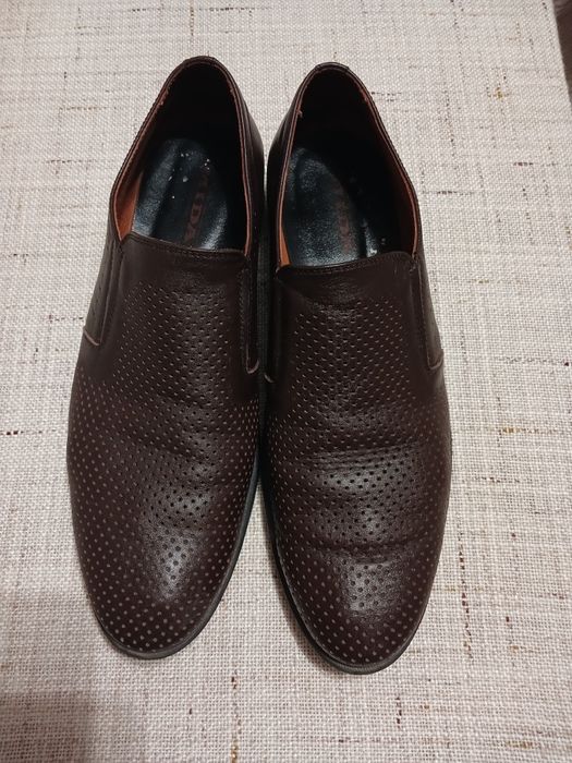 Чоловічі шкіряні туфлі