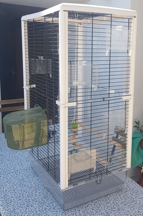 Gaiola para pássaro de grande porte