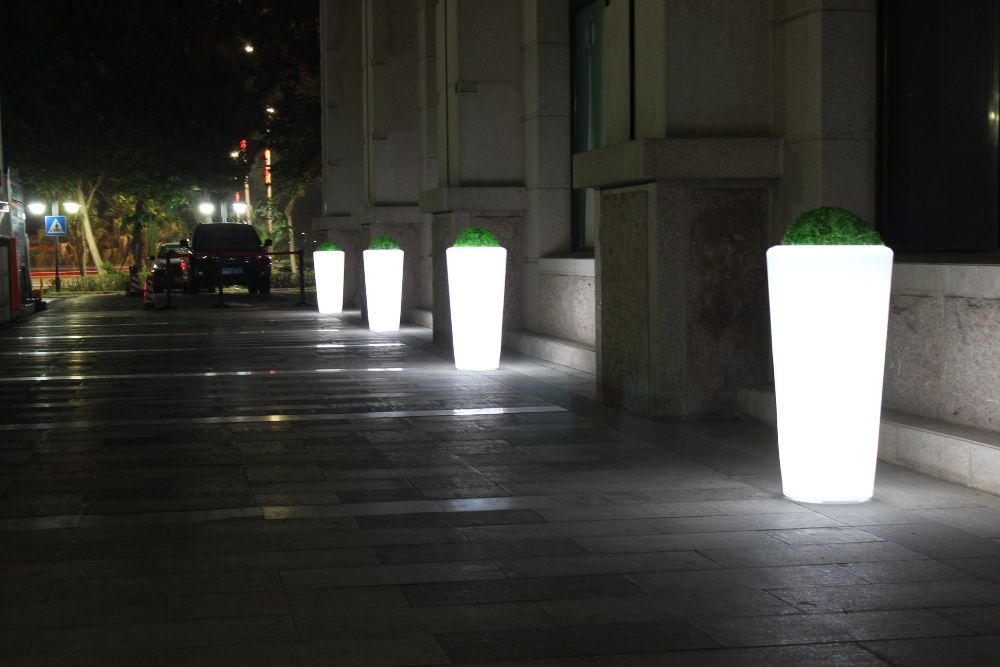 Vasos com iluminação