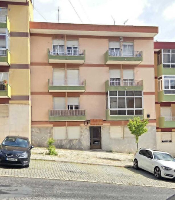 Apartamento T1 Bom Sucesso Alverca 71m2 — Alverca Do Ribatejo E Sobralinho, Lisboa