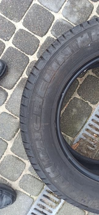 4 x Michelin Agilis 51 215/65 R16C 106/104T 8,8 mm jak nowe 2023 r