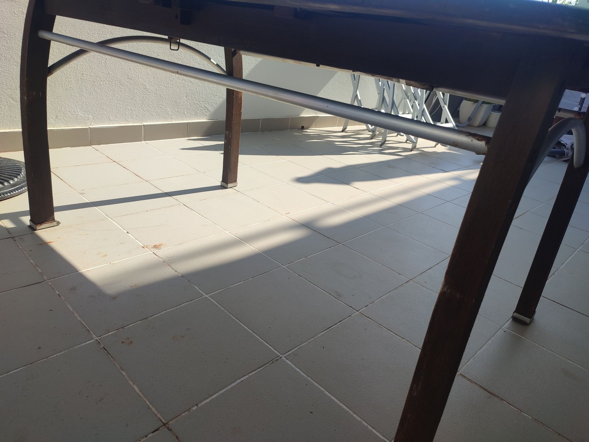 Mesa em teca e inox