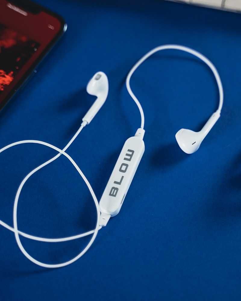 Słuchawki BLOW Bluetooth 4.0 białe