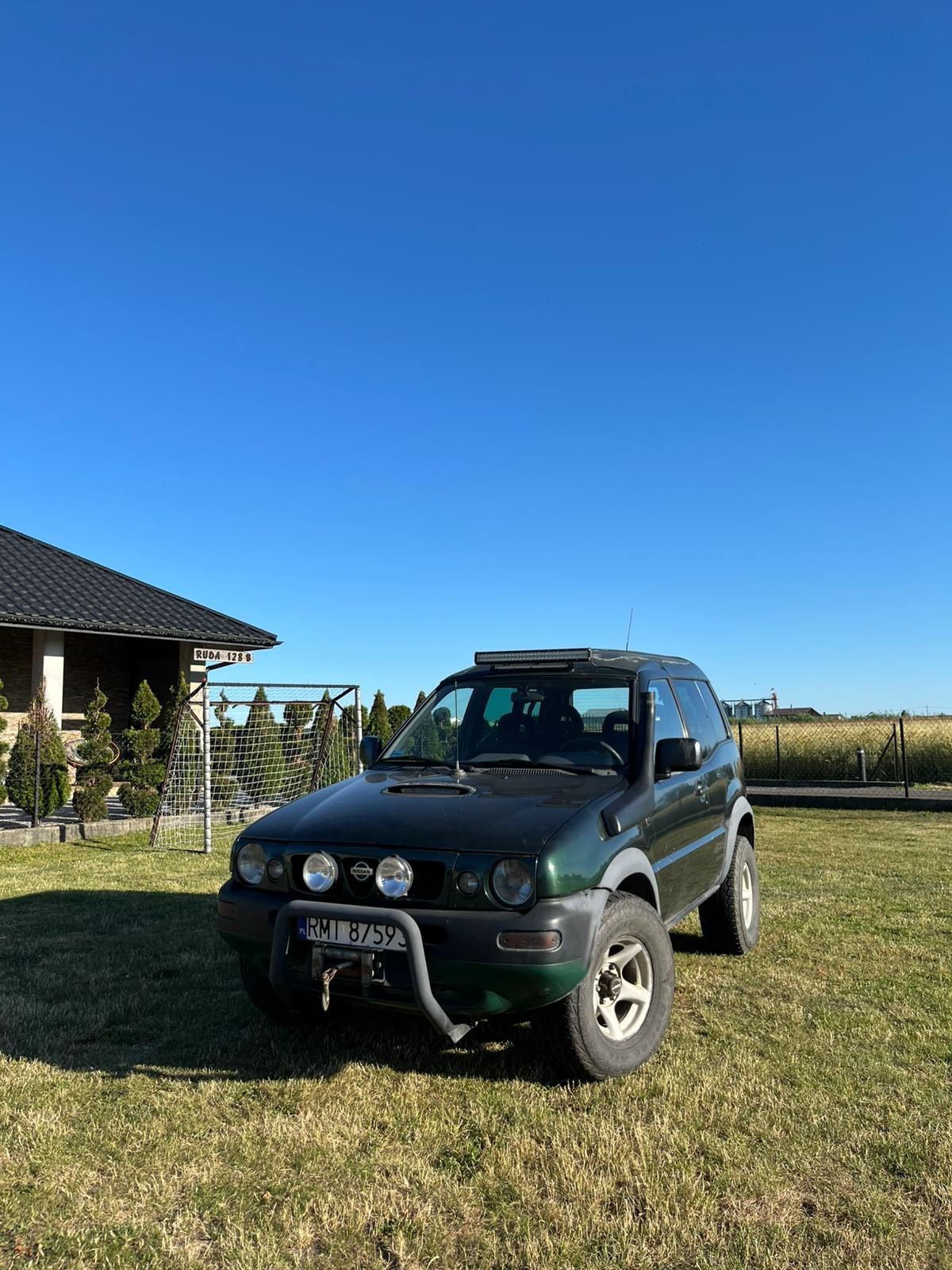 Nissan Terrano II