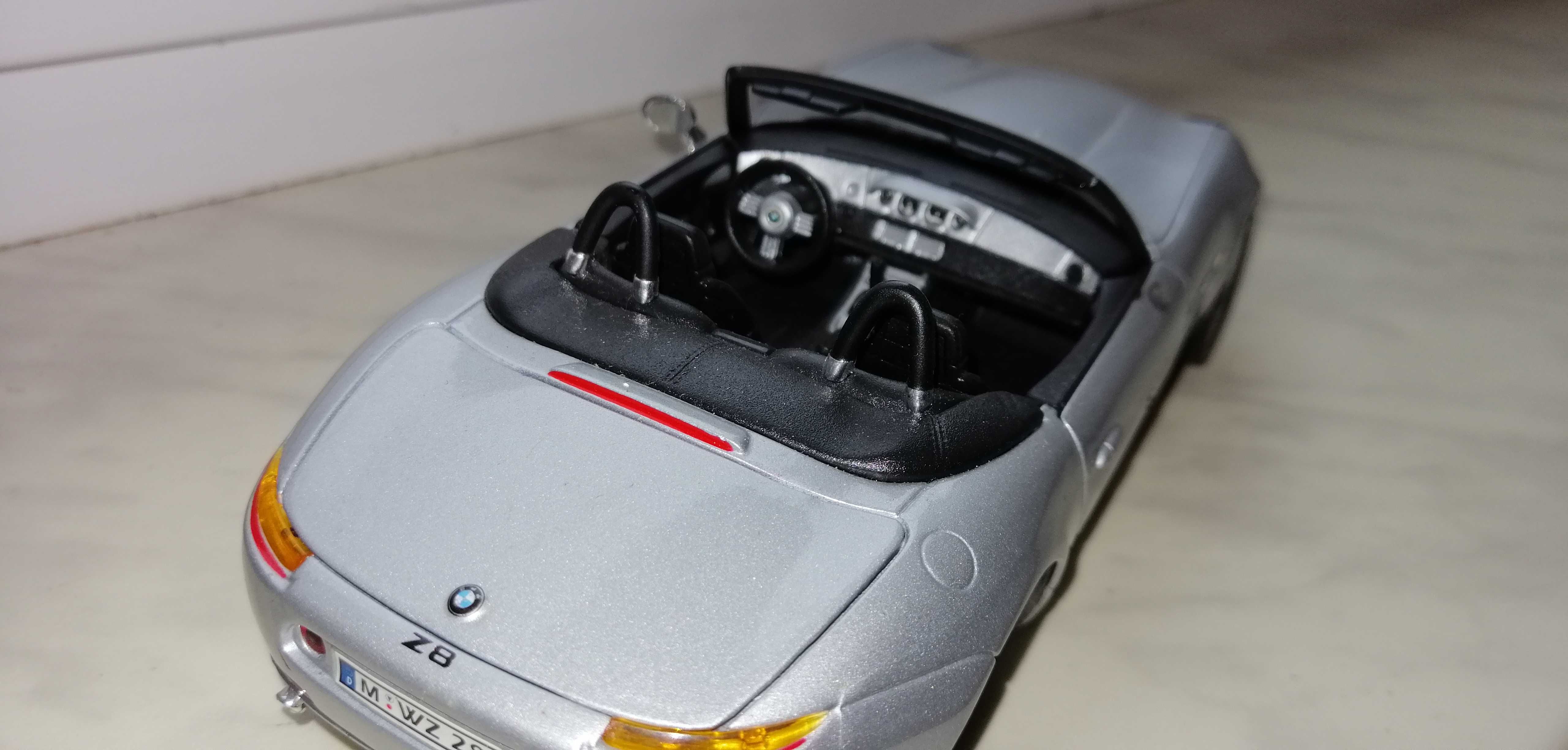 Sprzedam model BMW z8 1/24