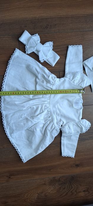 Chrzciny sukienka płaszczyk opaska turban buciki skarpetki