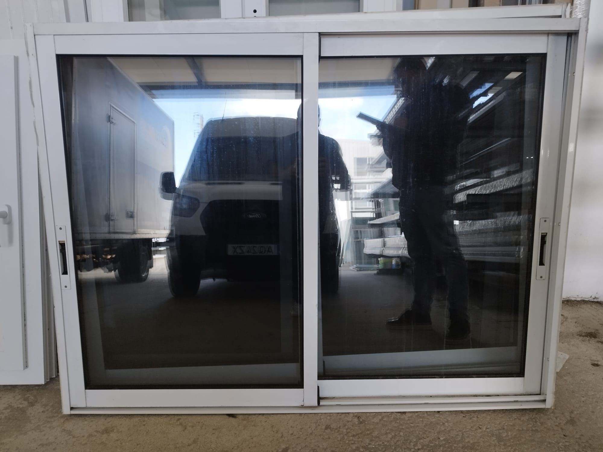 Janelas usadas de PVC e Alumínio