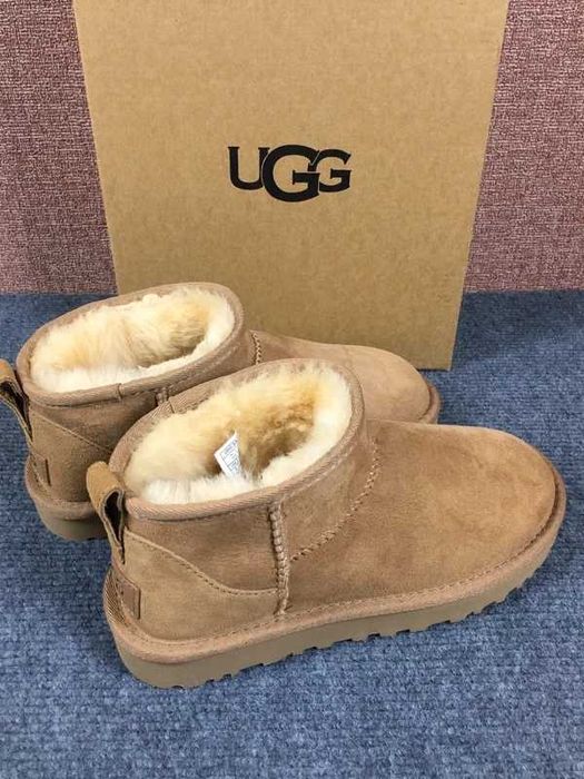 UGG_Buty lowmel_38