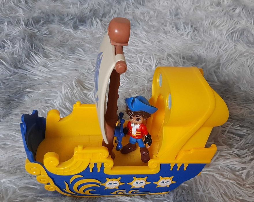 Sprzedam statek (zabawka z bajki santjago z mórz)