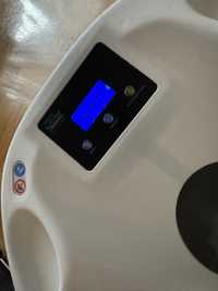 Wanienka z wagą elektroniczną aqua scale