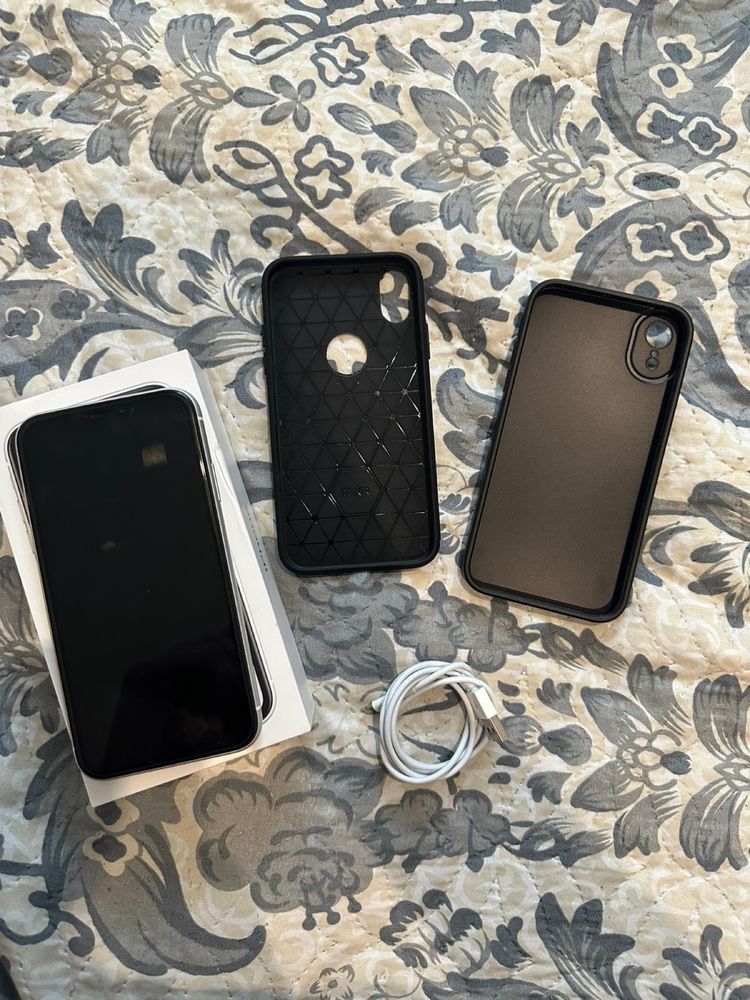 IPhone XR 128gb ideał.