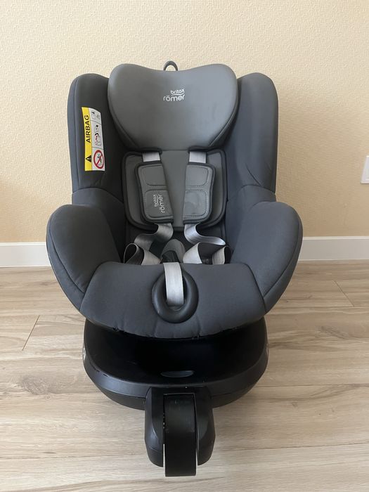 Продам автокрісло Britax Römer DUALFIX i-SIZE