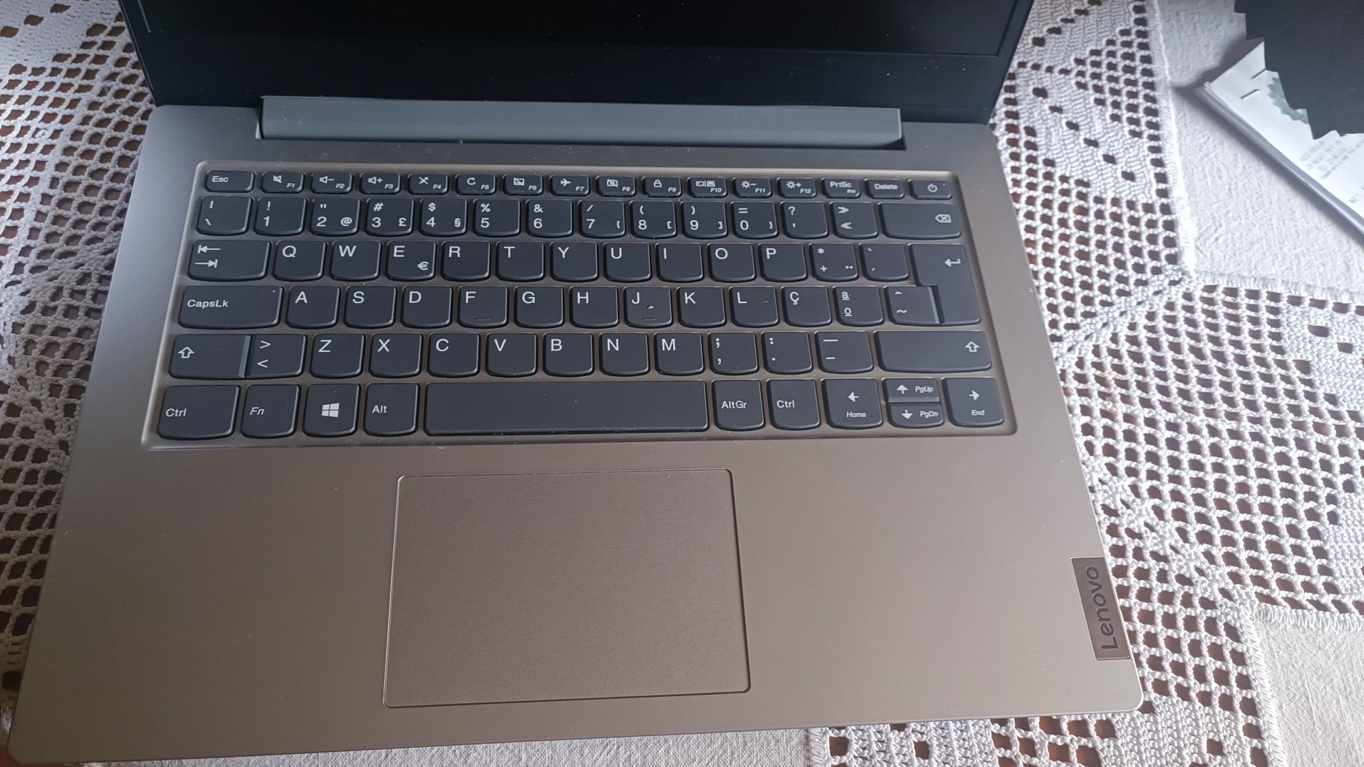 PC Lenovo IdeaPad Slim 1-14AST-05