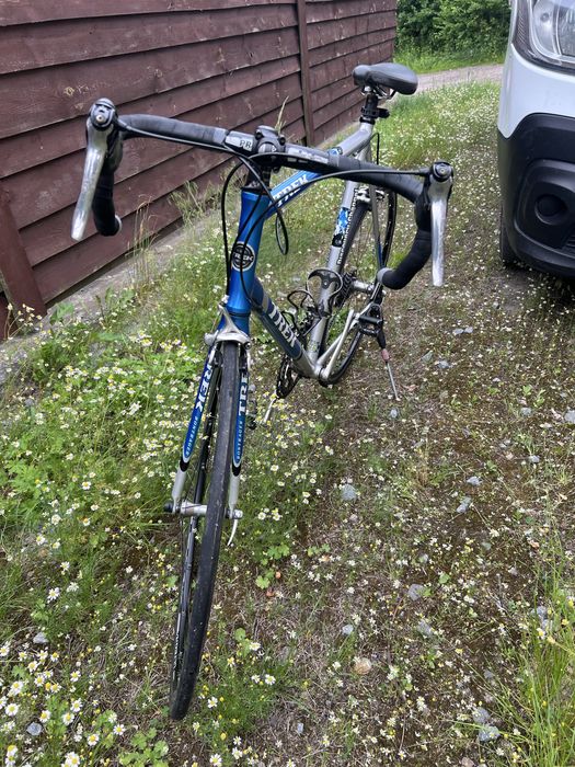 Велосипед       TREK