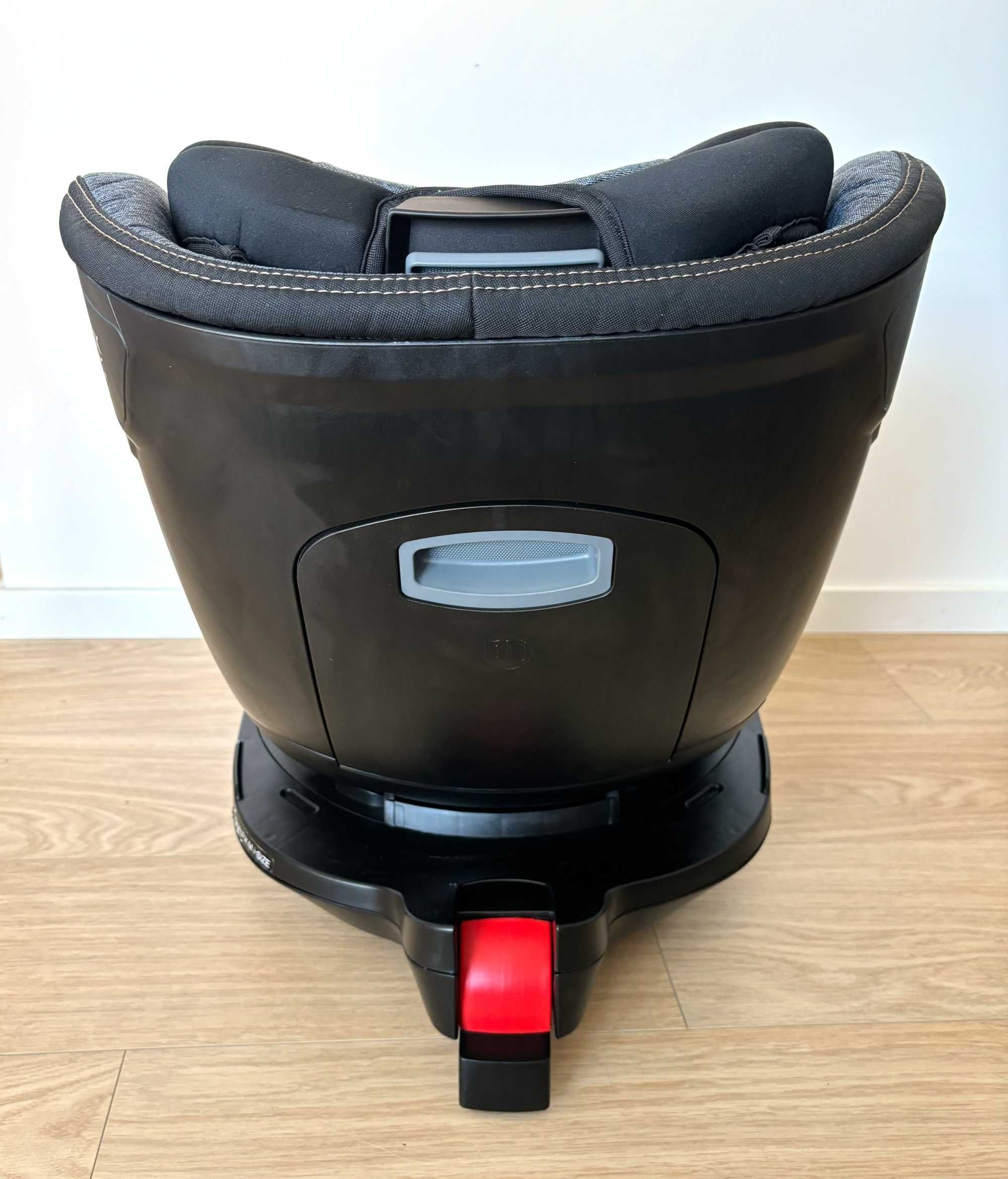 Fotel samochodowy Britax Romer DualFix M i-SIZE - do 18kg / 61cm-105cm