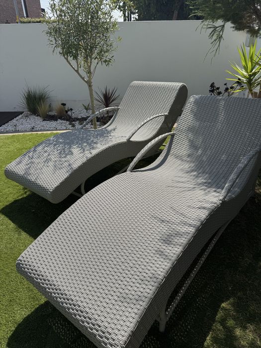 Conjunto de Espreguiçadeiras em polirattan