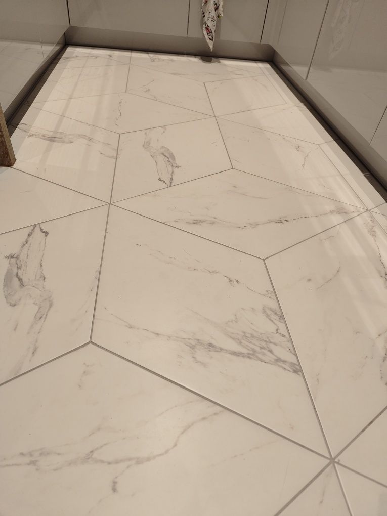 Gres szkliwiony Realonda DIAMOND CALACATTA 40x70 gat. I 2,94m2- 3OPAK