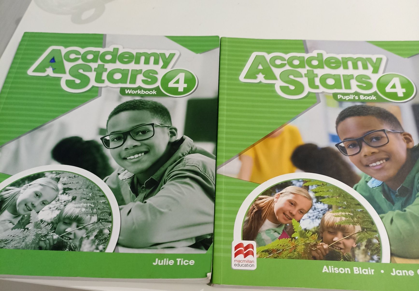 Academy Stars 4 book+ workbook