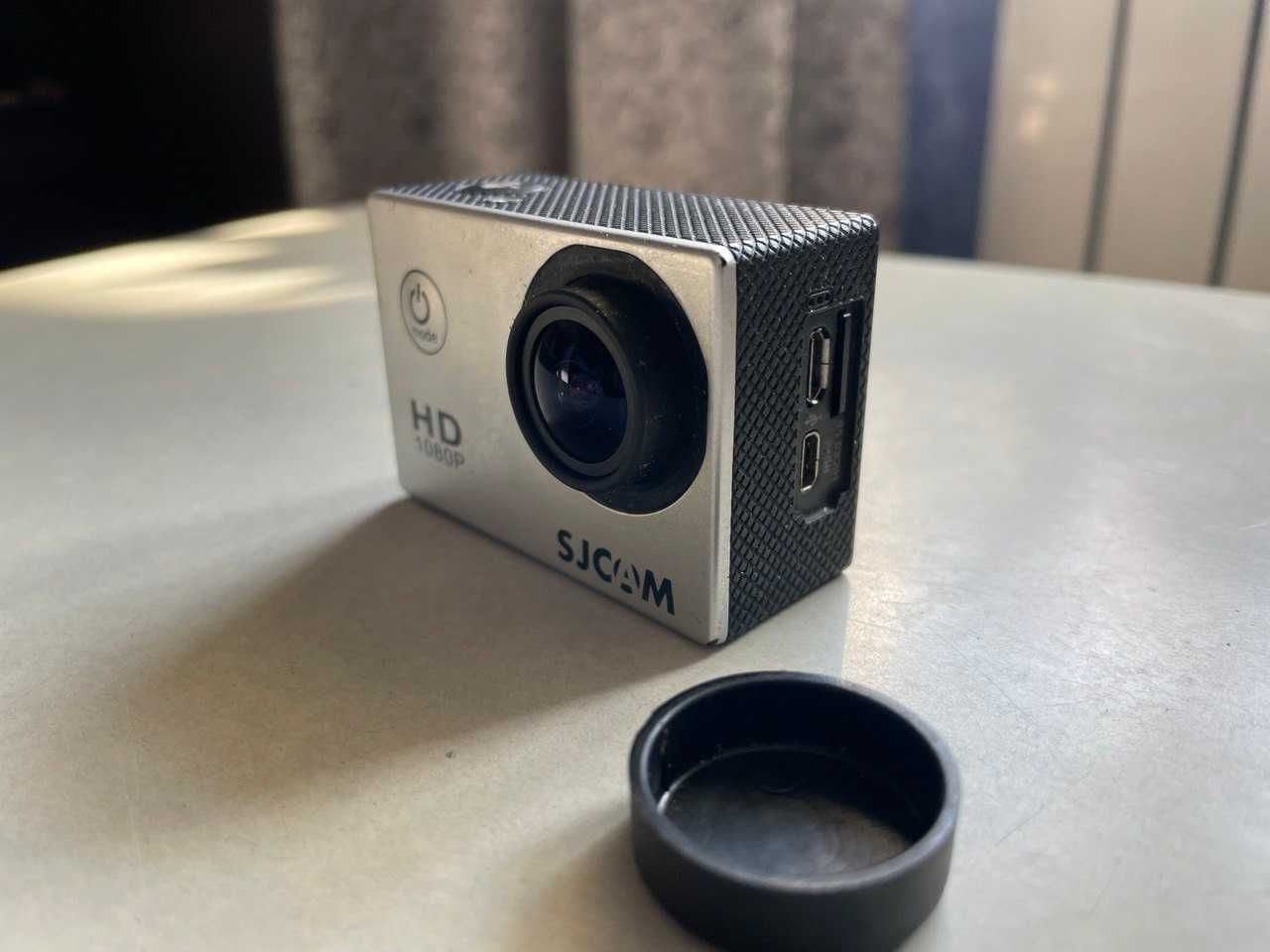 Камера SJCAM SJ4000 + 32Gb microSD + аксессуары