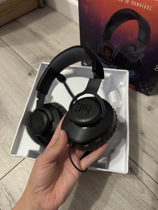 Навушники JBL модель QUANTUM 100