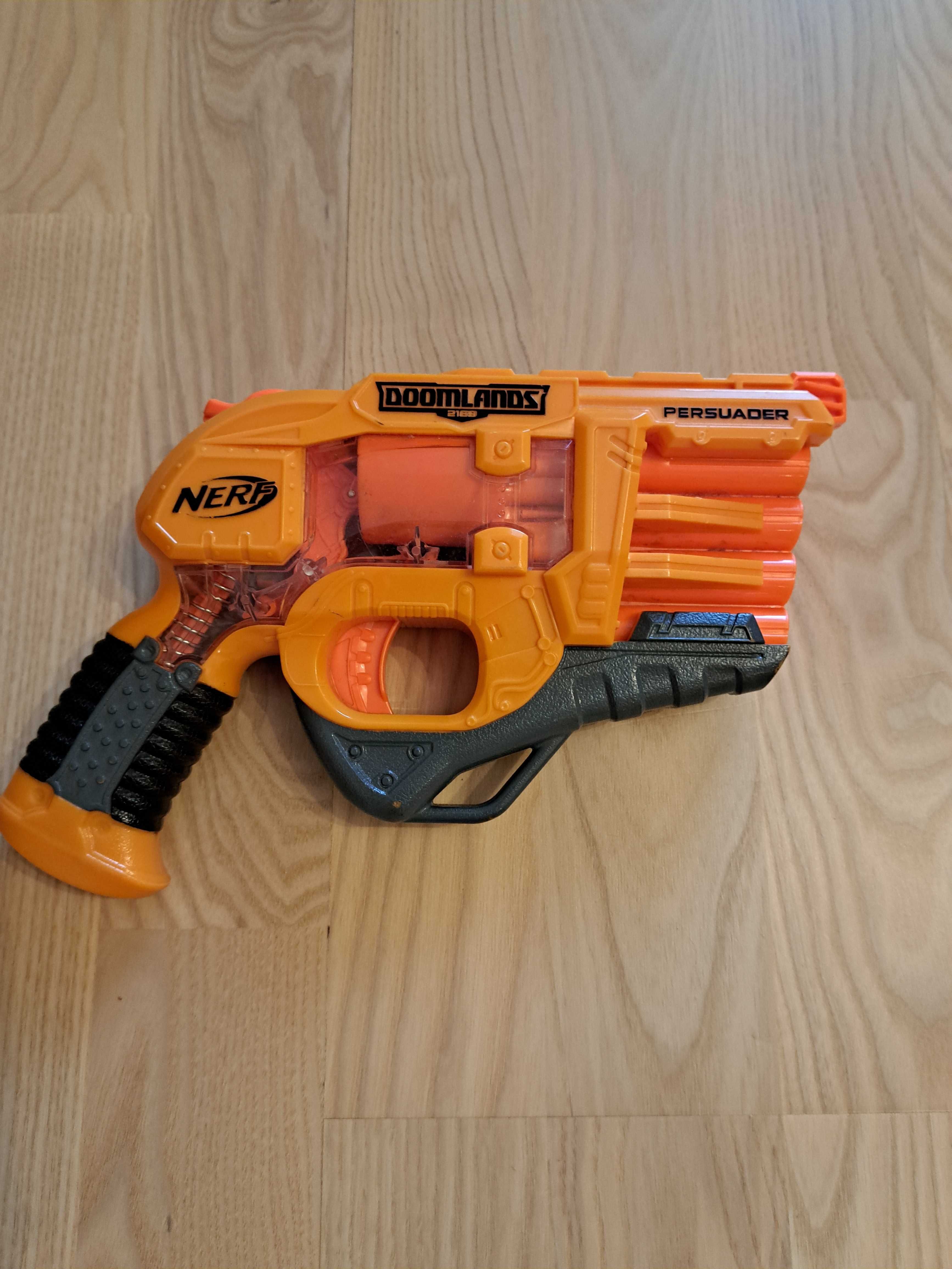 Nerf DOOMLANDS Persuader